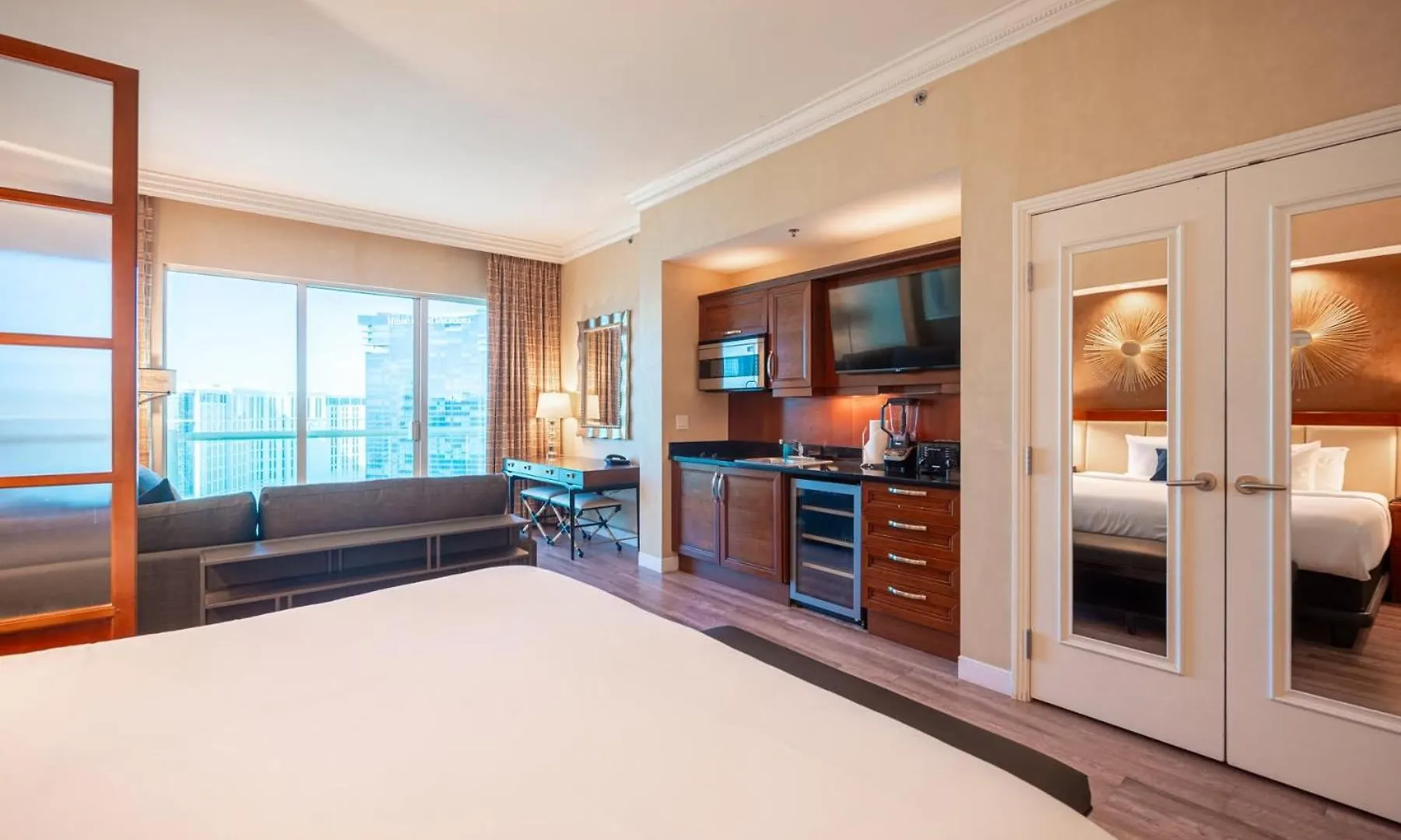 Dom wakacyjny No Resort Fee Strip View Balcony+Free Valet+ Pool Las Vegas